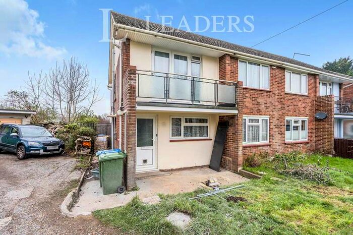 2 Bedroom Maisonette Flat To Rent In Lingfield Gardens, Townhill Park, Southampton, SO18