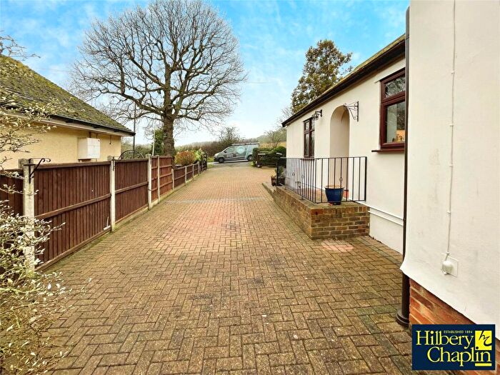 2 Bedroom Bungalow For Sale In Lower Bedfords Road, Collier Row, RM1