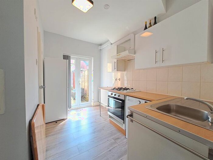 1 Bedroom Flat To Rent In Winchester Road, London, N9