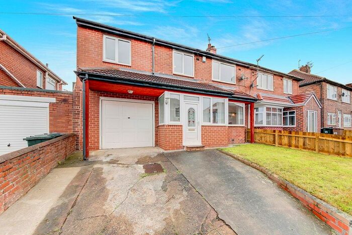 4 Bedroom Semi-Detached House To Rent In Hardy Grove, Wallsend, Tyne And Wear, NE28