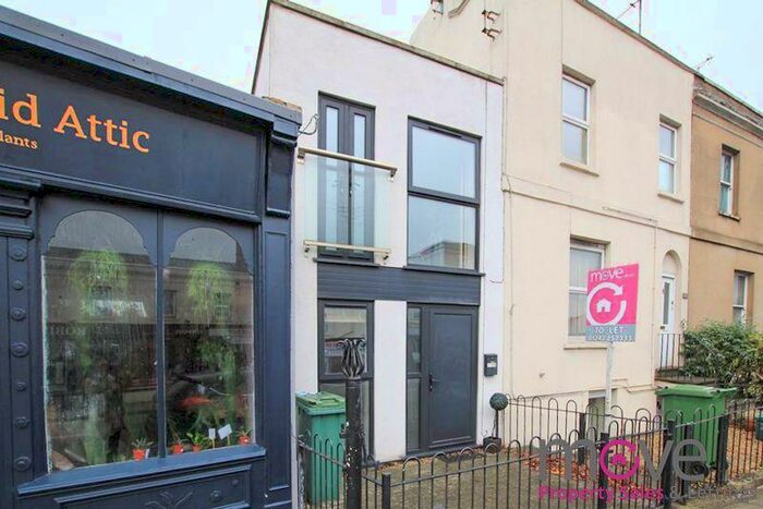 2 Bedroom Town House To Rent In Bath Road, Cheltenham, GL53