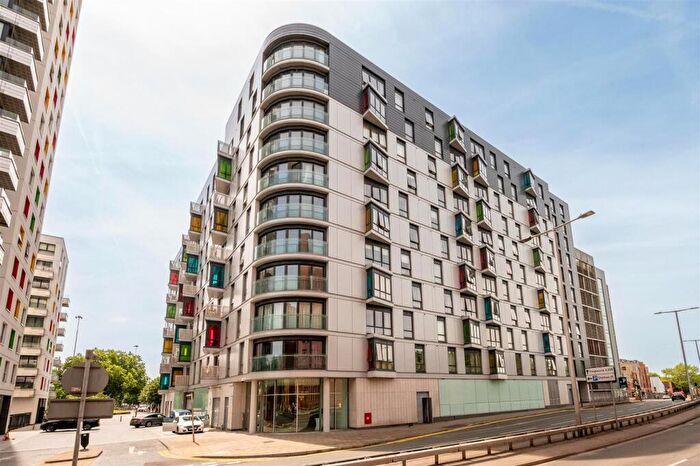 1 Bedroom Apartment For Sale In Hermitage, Chatham Street, Reading, RG1