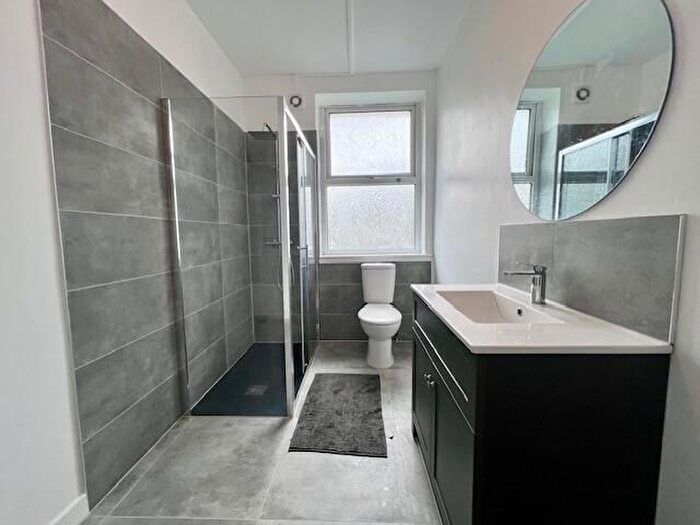 3 Bedroom Semi-Detached House To Rent In Charlotte Road, Sheffield, S2