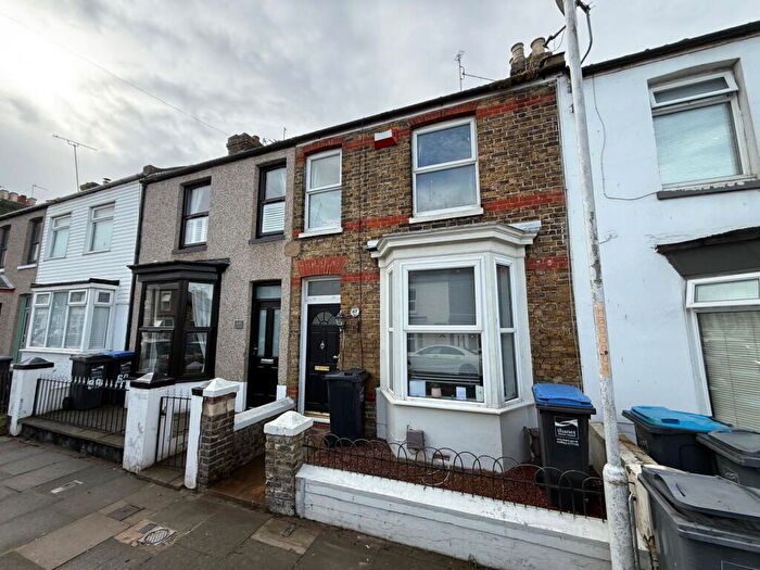 4 Bedroom Terraced House For Sale In Byron Avenue, Margate, CT9