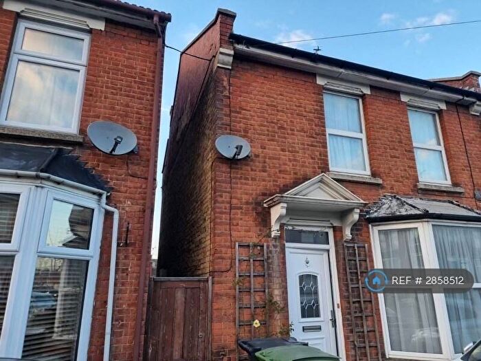 3 Bedroom End Of Terrace House To Rent In Sheals Crescent, Maidstone, ME15