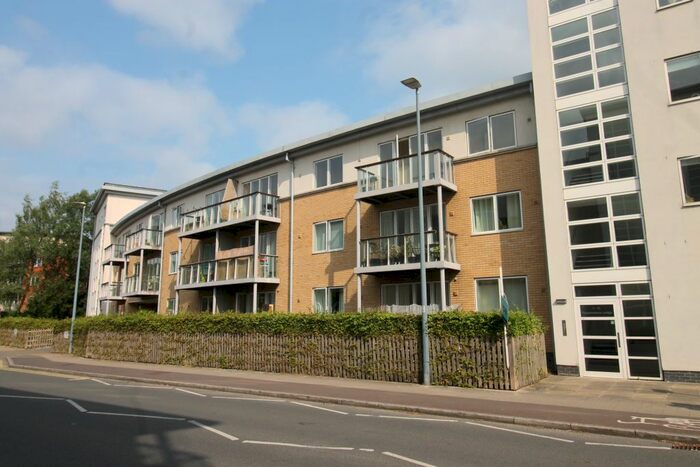 2 Bedroom Flat To Rent In Ryemead Way, High Wycombe, HP11