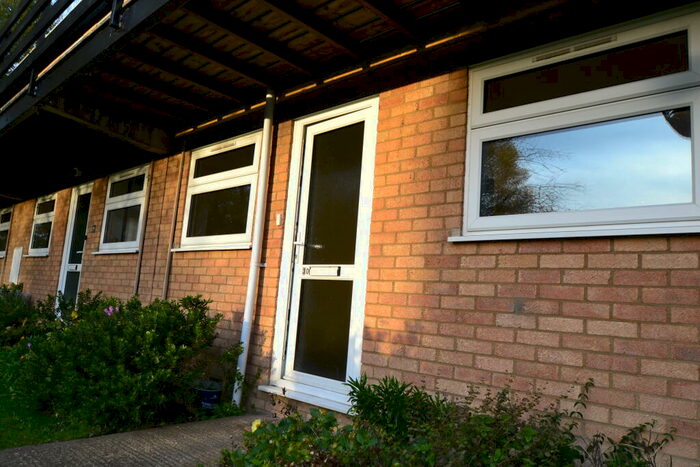 2 Bedroom Flat To Rent In Oyster Row, Cambridge, CB5