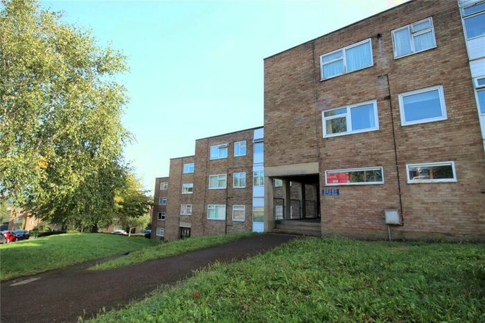 1 Bedroom Apartment To Rent In Hilltop Road, Berkhamsted., HP4