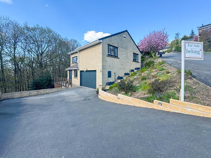 4 Bedroom Detached House For Sale In Ridings Fields, Brockholes, Holmfirth, HD9