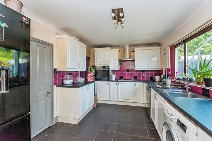 3 Bedroom Detached House For Sale In Lerowe Road, Wisbech, PE13
