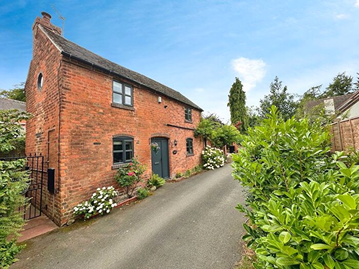 2 Bedroom Detached House For Sale In , Stockwell End, Wolverhampton, WV6