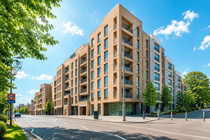 1 Bedroom Flat To Rent In Coombe Road, New Malden, KT3
