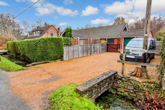 3 Bedroom Detached Bungalow For Sale In Mint Road, Liss GU33