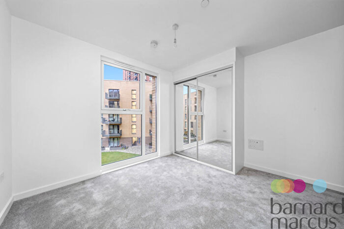 2 Bedroom Apartment To Rent In Hendon Waterside, Moorhen Drive, Hendon, NW9