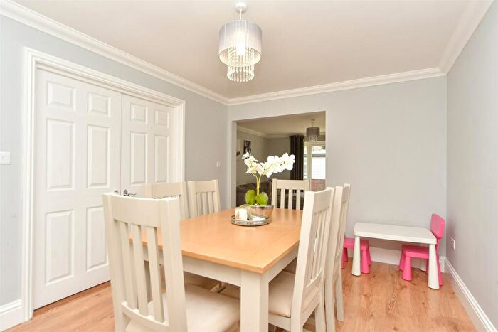 4 Bedroom Detached House For Sale In Church Street, Cliffe, Rochester, Kent, ME3