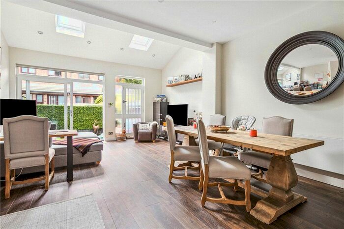 3 Bedroom End Of Terrace House To Rent In Maltings Place, Fulham, London, SW6
