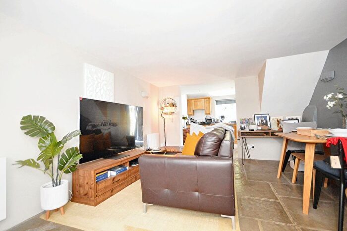 1 Bedroom Property To Rent In Village Road, Coleshill, HP7