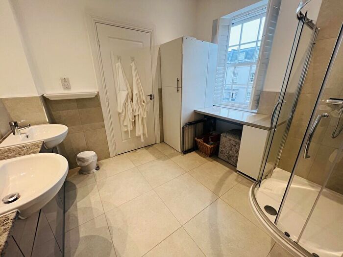 5 Bedroom Town House To Rent In Officers Gardens, Royal Clarence Marina, PO12
