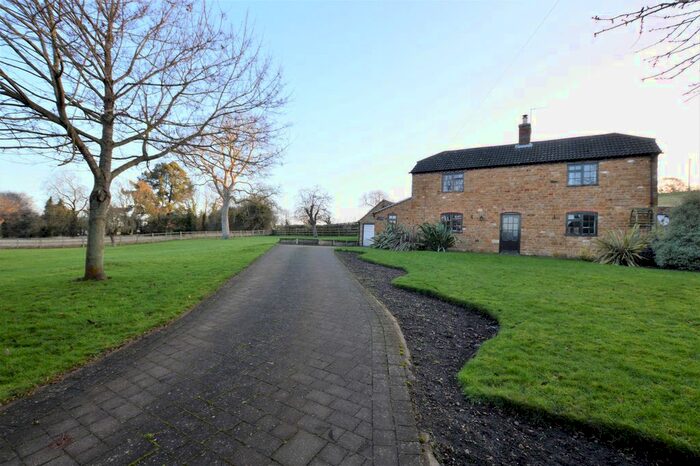 3 Bedroom Detached House To Rent In Main Street, Knipton, NG32