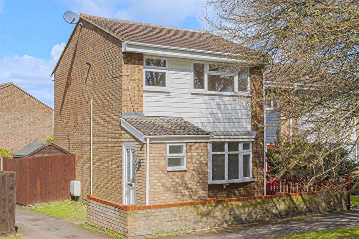 3 Bedroom End Of Terrace House To Rent In Scott Close, Royston, SG8