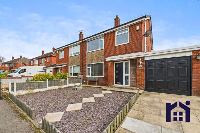 3 Bedroom Semi-Detached House For Sale In Fieldside Avenue, Euxton, PR7