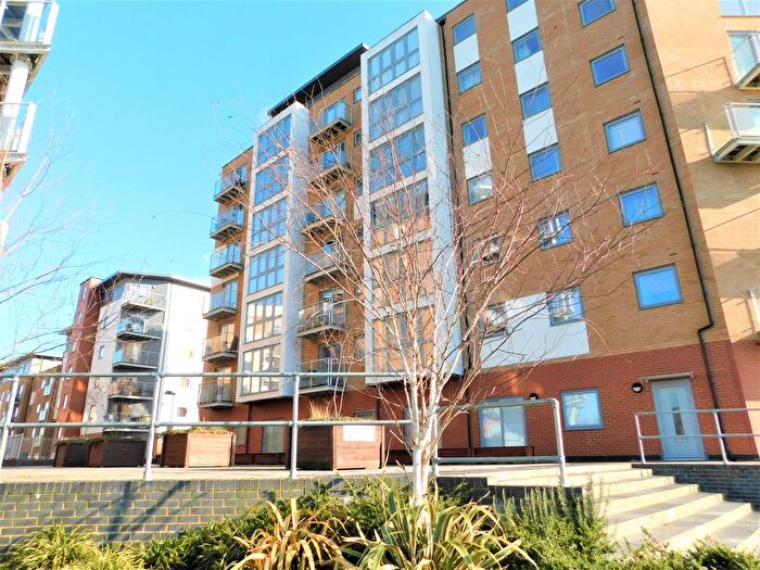 2 Bedroom Flat To Rent In Keel Point, Colchester, Essex, CO2