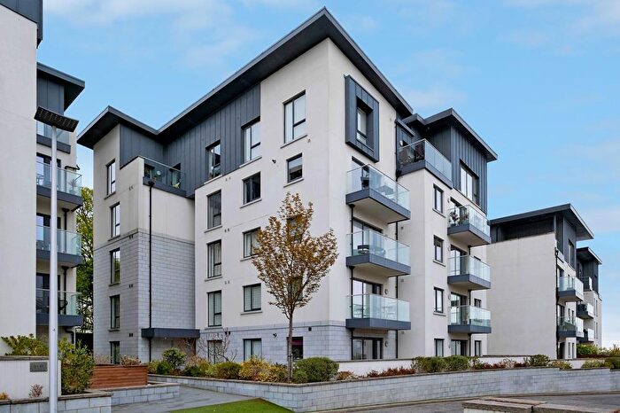 2 Bedroom Flat To Rent In Oakhill Grange, Aberdeen, AB15