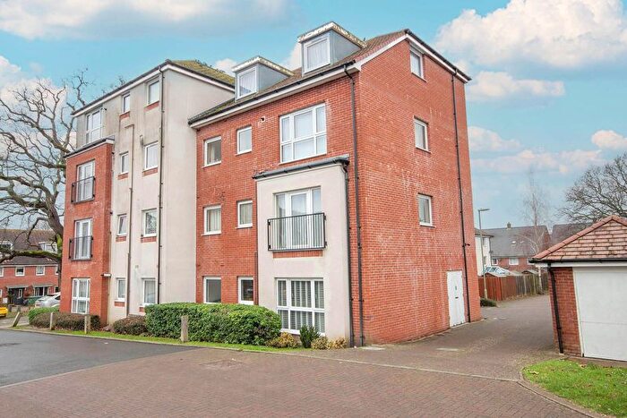 1 Bedroom Flat For Sale In Wilroy Gardens, Southampton, SO16