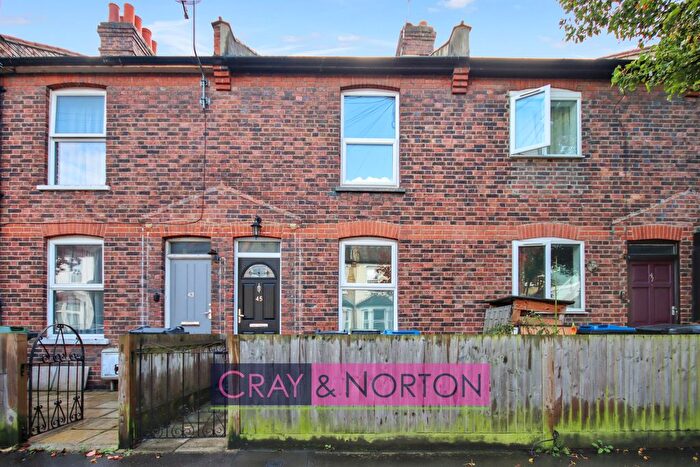 2 Bedroom Terraced House To Rent In Elmers Road, Woodside, SE25