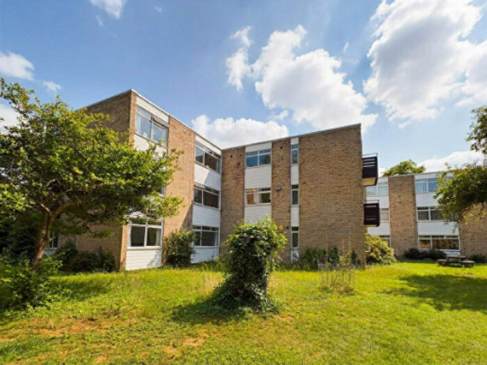 2 Bedroom Apartment For Sale In Chesterton Towers, Cambridge, CB4