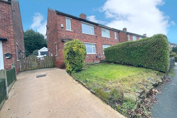 3 Bedroom Semi-Detached House For Sale In Lamb Hill Close, Sheffield, S13