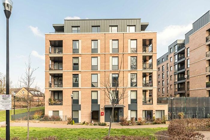 1 Bedroom Flat To Rent In Denman Avenue, Southall, UB2