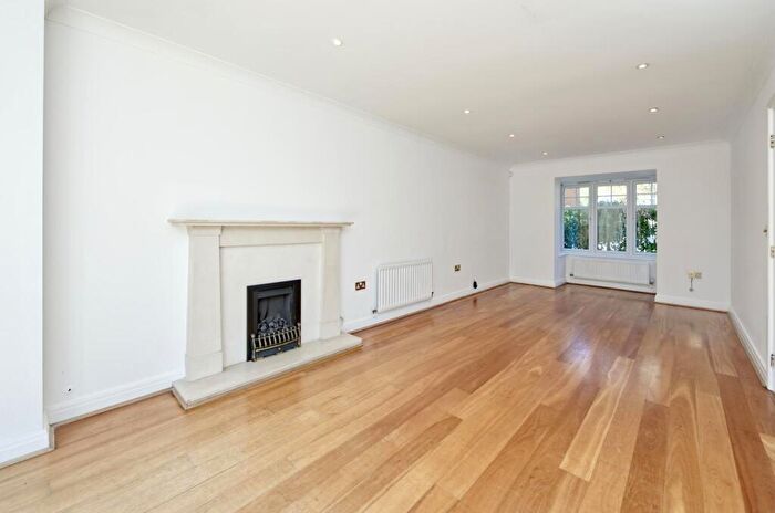 5 Bedroom Detached House To Rent In Tavistock Avenue, Lidbury Square, Mill Hill East, London, NW7