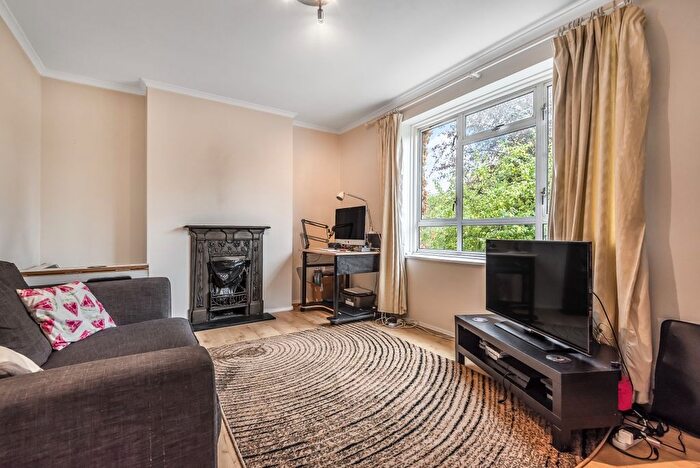 1 Bedroom Flat To Rent In Southfield Road, Chiswick, London, W4