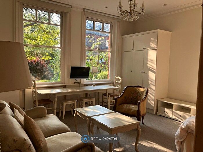 Studio To Rent In Netherhall Gardens, London, NW3
