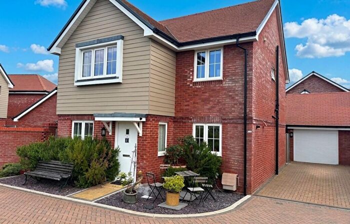 4 Bedroom Detached House To Rent In Augustus Avenue, Fordingbridge, SP6