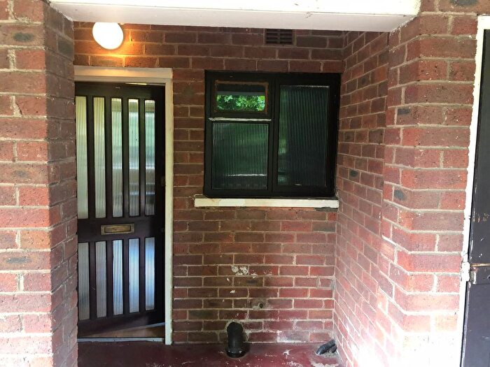 1 Bedroom Flat To Rent In Bevil Square, M3