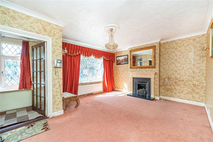2 Bedroom Bungalow For Sale In Lyndhurst Avenue, Whitton, TW2