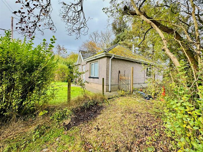3 Bedroom Bungalow For Sale In Gorsllynddu Road, Coelbren, Neath, SA10