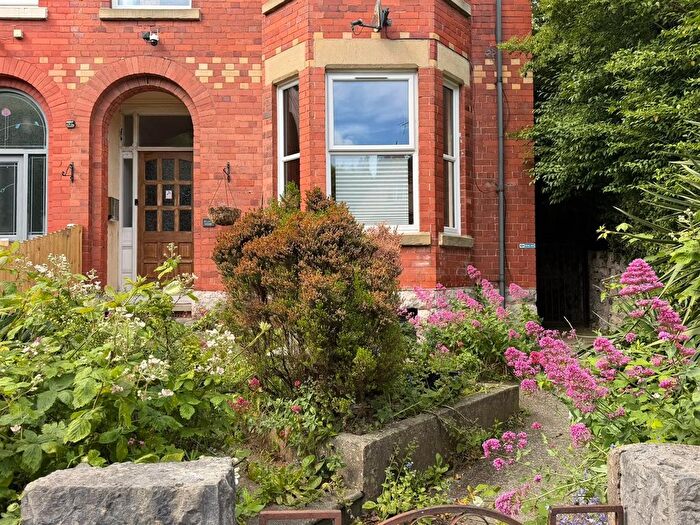 1 Bedroom Flat To Rent In Abergele Road, Colayn Bay, Colwyn Bay, LL29