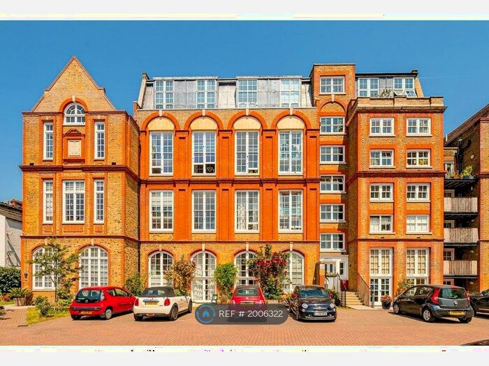 2 Bedroom Flat To Rent In Silverthorne Loft Apartments, London, SE5