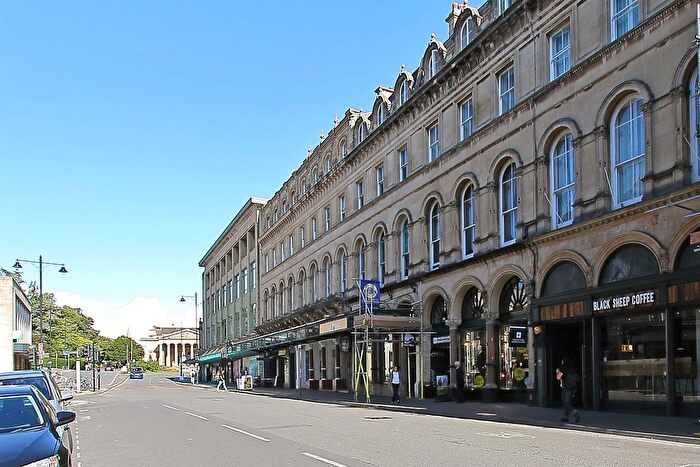 2 Bedroom Flat To Rent In Queens Road, Clifton, Bristol, BS8