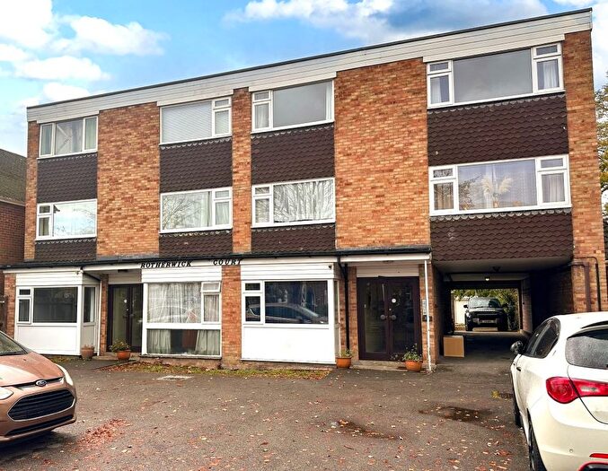 1 Bedroom Flat For Sale In Flat Rotherwick Court, Alexandra Road, Farnborough, GU14