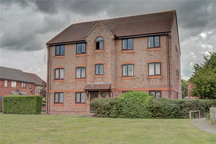 2 Bedroom Apartment For Sale In Pheasant Close, Covingham, Swindon, Wiltshire, SN3