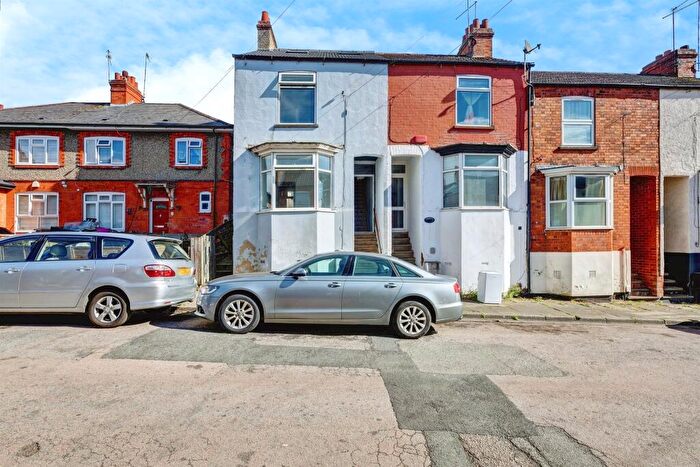 4 Bedroom End Of Terrace House For Sale In Newington Road, Northampton, NN2