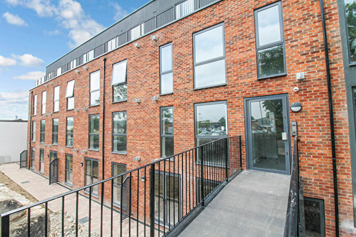 2 Bedroom Flat To Rent In Stonegate Road, Northgate House, Meanwood, Leeds, LS6