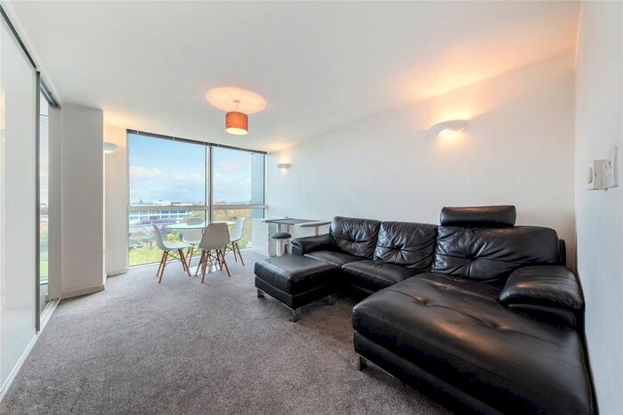 1 Bedroom Flat To Rent In Palladio Court, Mapleton Road, London, SW18