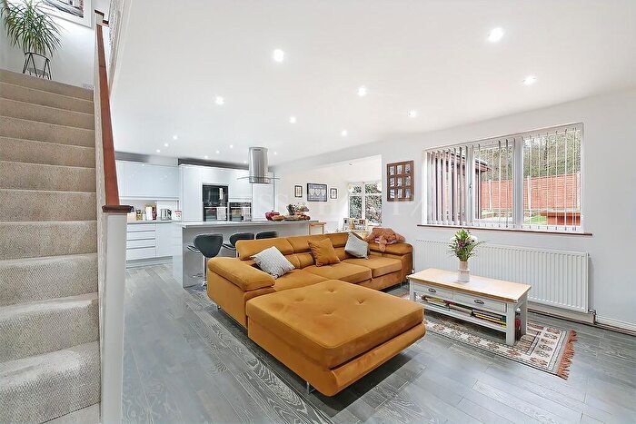 3 Bedroom Semi Detached House For Sale In Gresham Drive -, NN4