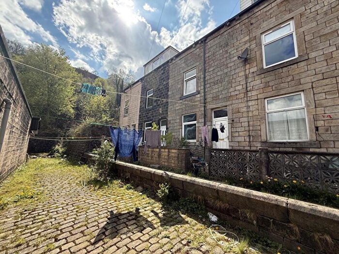 2 Bedroom Terraced House For Sale In Holme Street, Todmorden, OL14