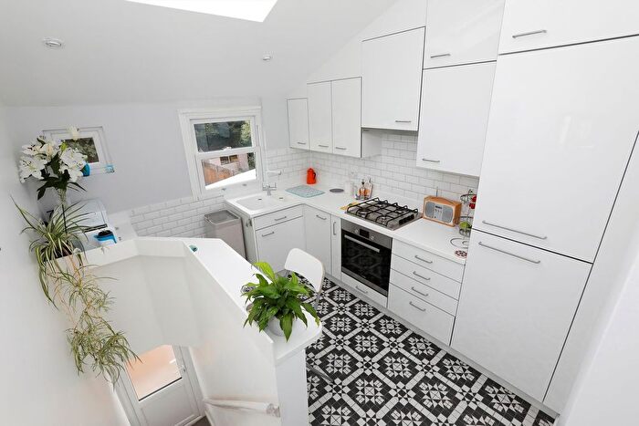 2 Bedroom Flat To Rent In Dupree Road, Charlton, SE7